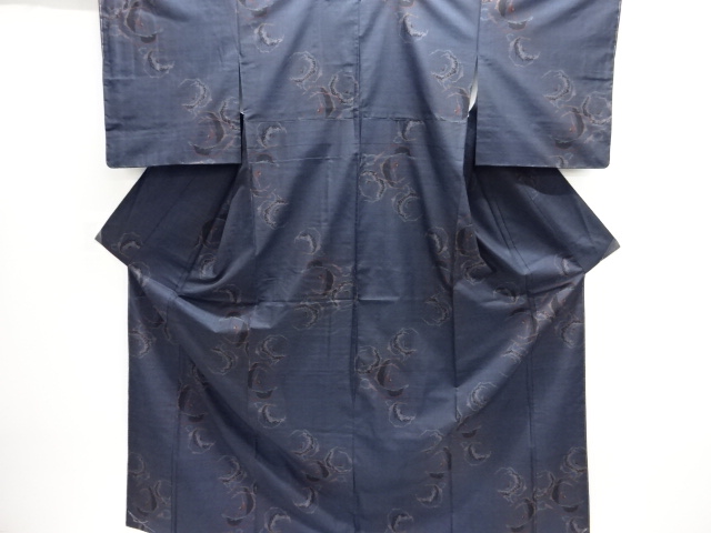 未使用品　仕立て上がり　抽象花模様織出し本場泥大島紬着物（7マルキ）